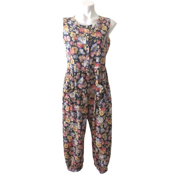 Laura Ashley Pants - Vintge Laura Ashley Floral Cottagecore Sleeveless Cotton Jumpsuit Size Medium‎